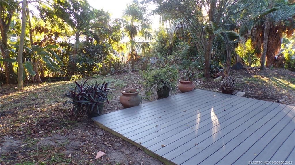 Building Photo - 2338 NE Patrician St