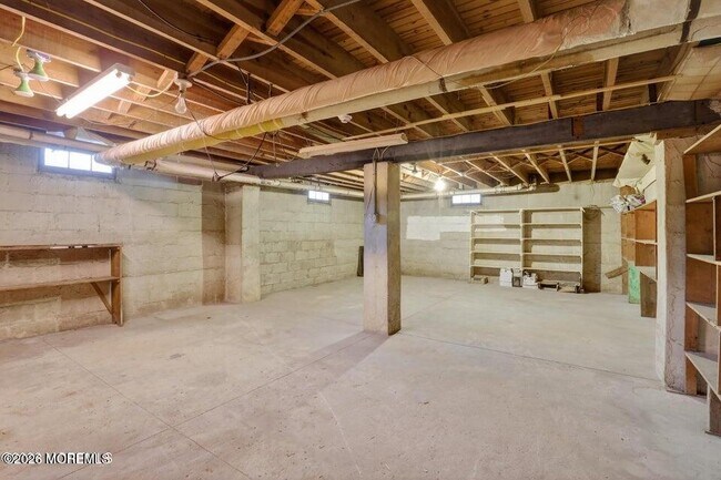 Building Photo - 15 Hummingbird Way