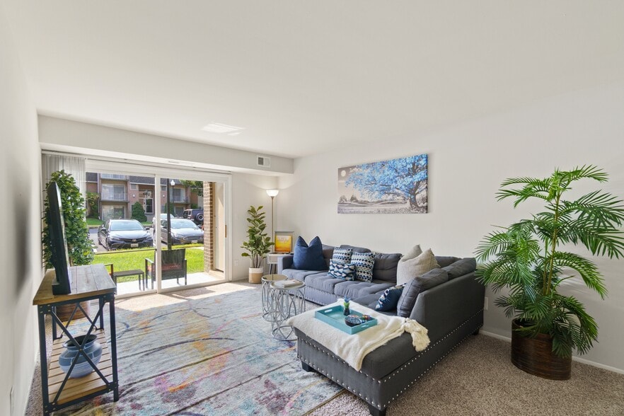 Living room - Apartments at Bel Air