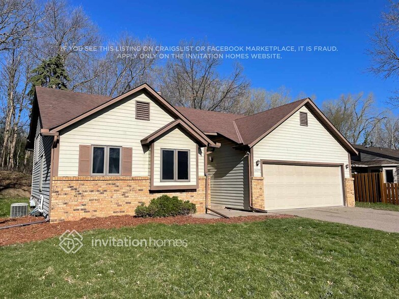 Building Photo - 1609 Lakewood Dr N