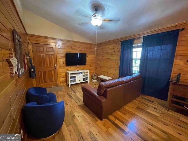 Building Photo - 579 Galaxy Way