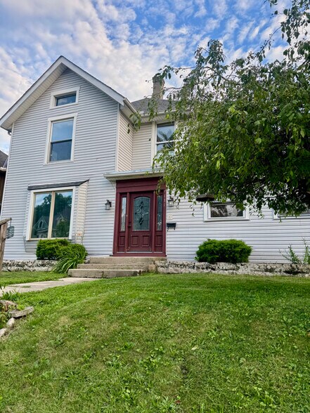 Primary Photo - 131 Lafayette Ave