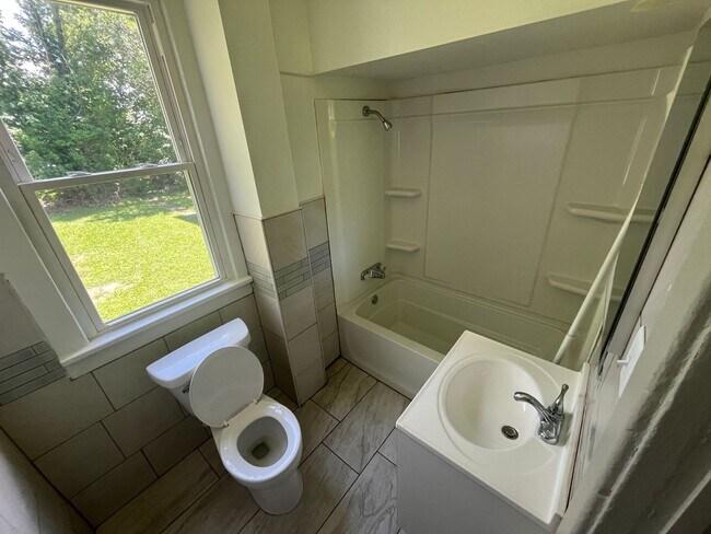 Building Photo - New Listing !!!