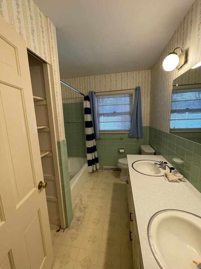 Building Photo - 3 Bed 1 Bath Ranch Home in Manheim Township