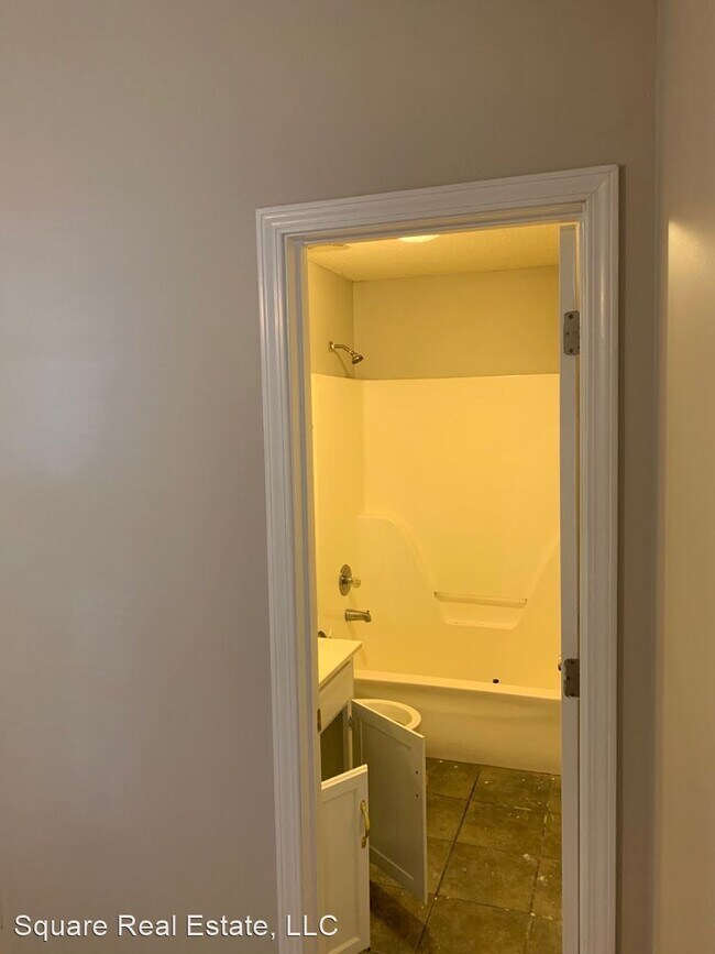 Building Photo - 3 br, 3 bath House - 214 Cotton Creek Cove