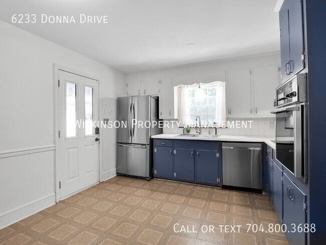 Building Photo - 6233 Donna Dr