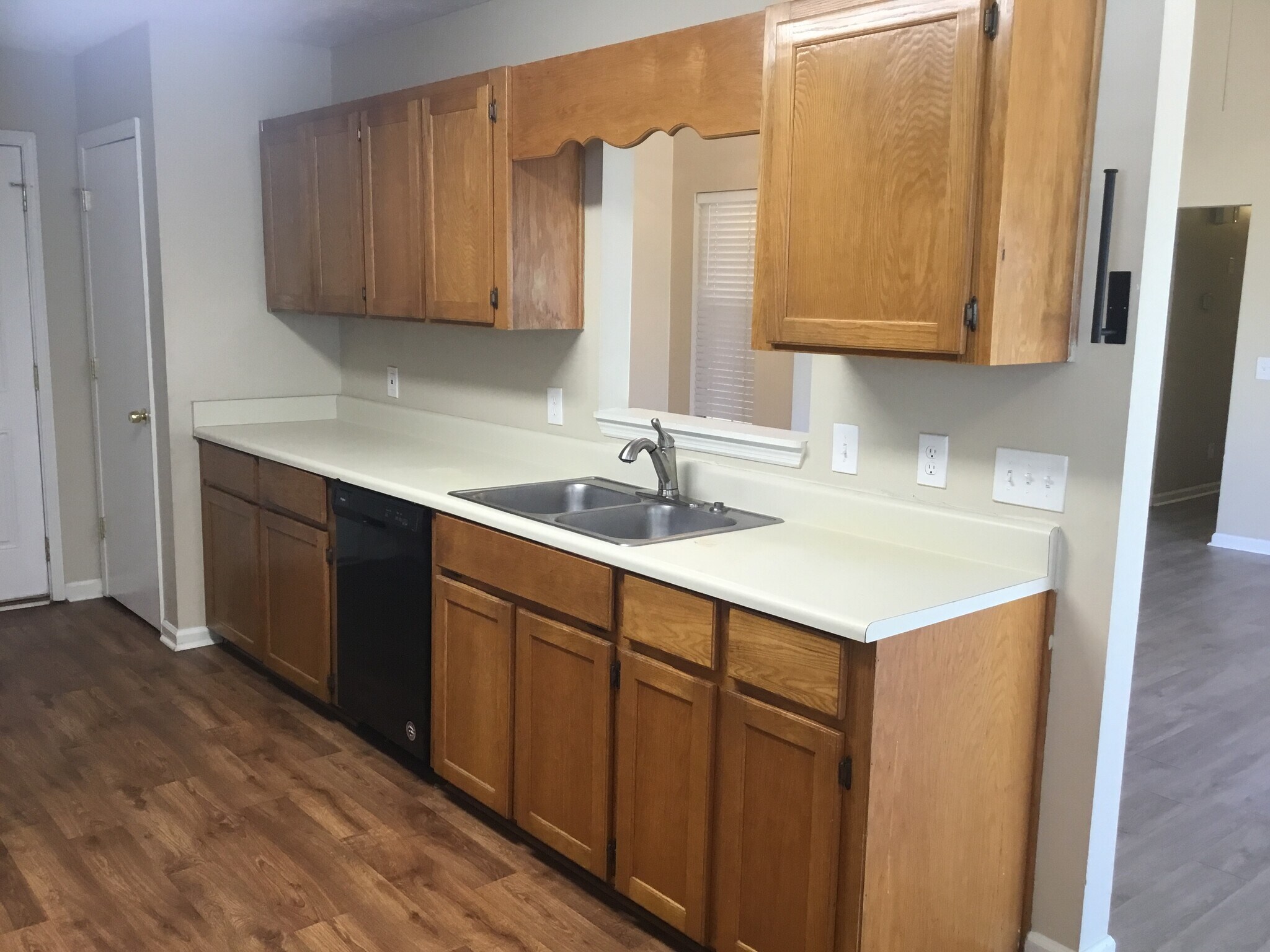 Building Photo - 121 Marsh Edge Ln