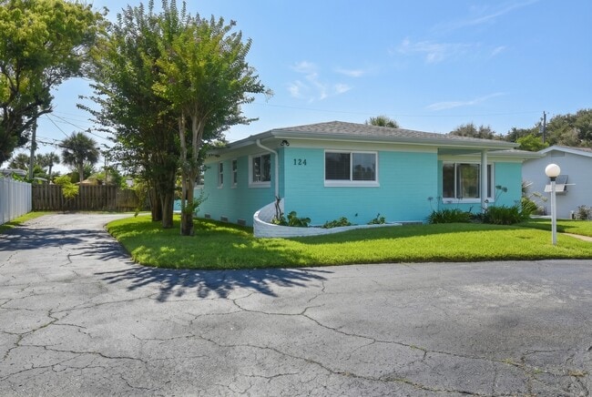 Building Photo - 124 Atwood Ln