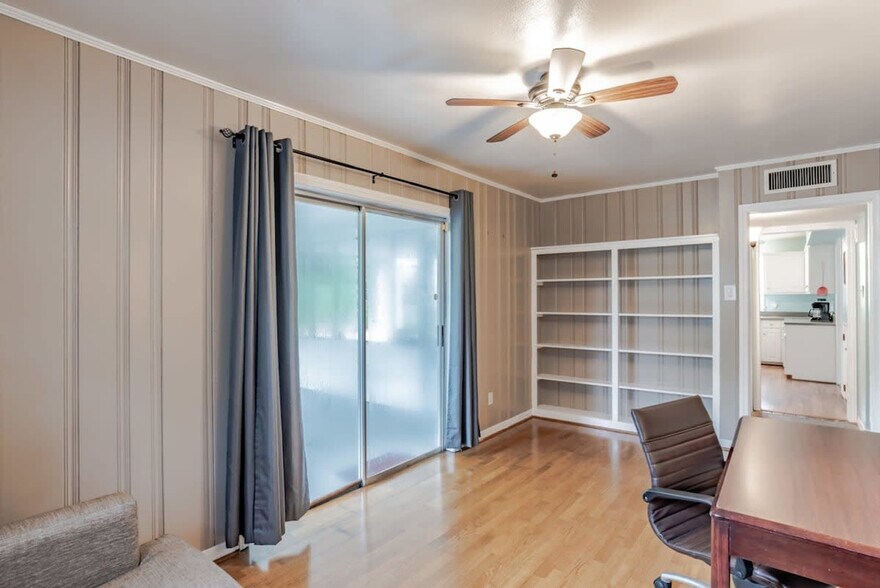 Building Photo - 413 Coventry Way