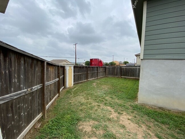 Building Photo - 11447 Creek Eagle