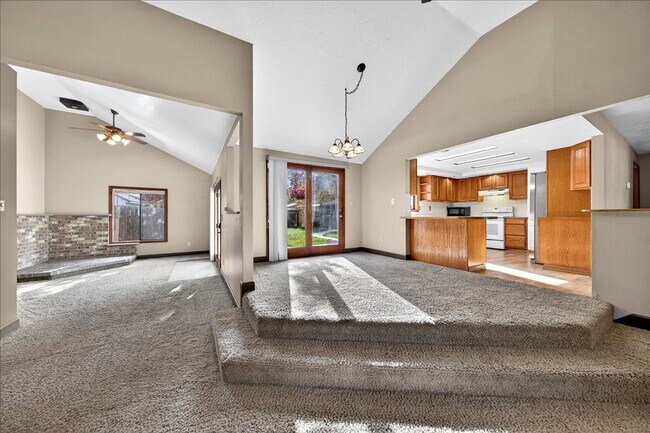 Building Photo - Spacious 4-Bedroom Home Minutes from Downtown Boise