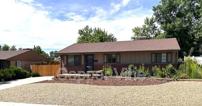Primary Photo - 7871 Yates St