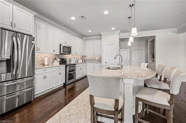 Building Photo - 15181 Butler Lake Dr