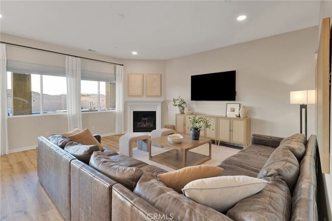 Building Photo - 17066 Takipi Rd