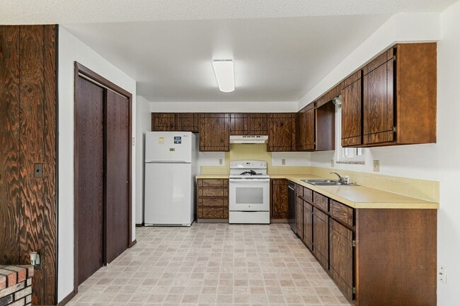 Building Photo - 1417 Fleta Ct