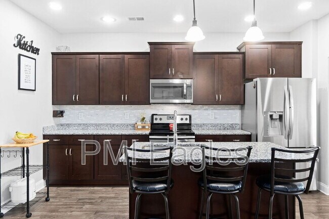 Building Photo - 108 Irishman Way