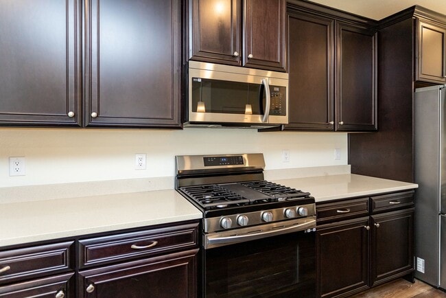 Building Photo - Luxury Condo Living with Mountain Views in the Heart of Briargate!!