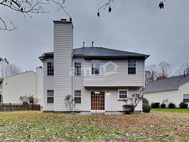 Building Photo - 612 Crossview Ln