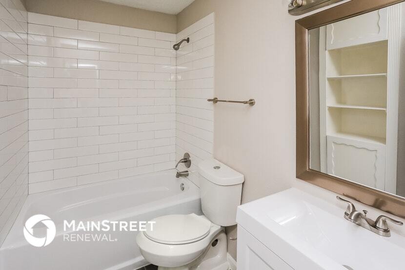 Building Photo - 10405 Kinslow Dr