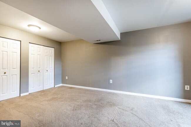 Building Photo - 847 Harbor View Terrace