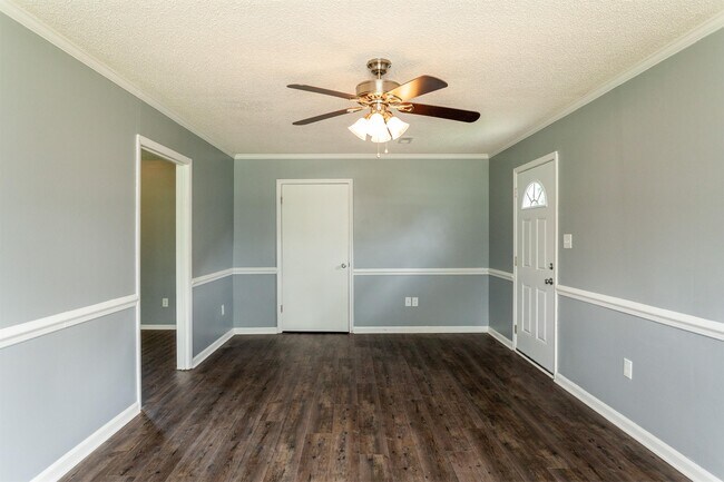 Building Photo - 1309 Sportsman Trail