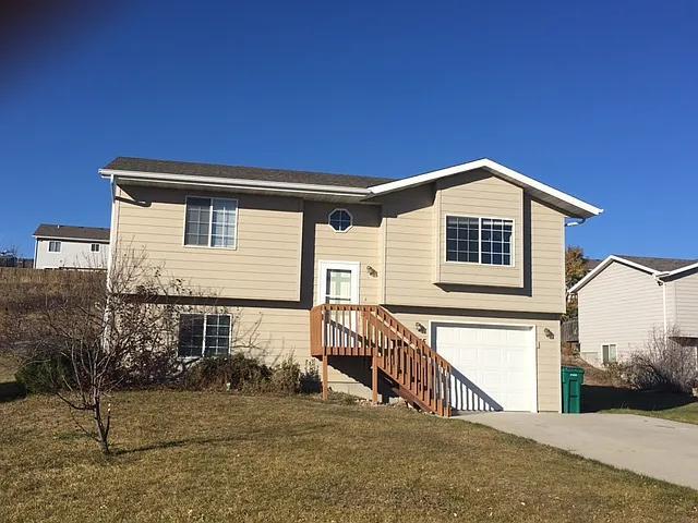 Primary Photo - 1235 Ziebach St
