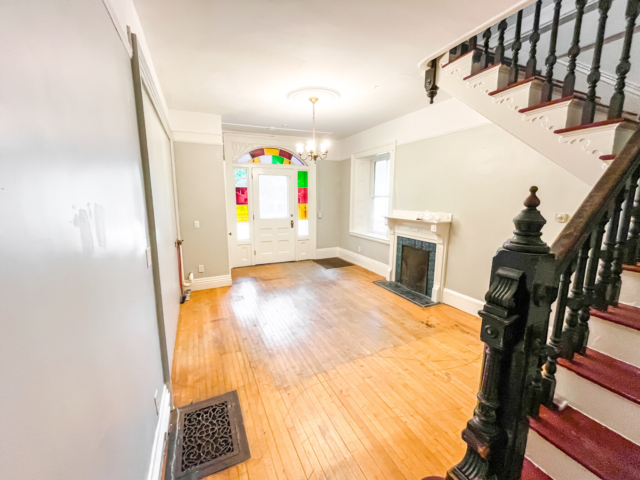 Building Photo - 40 1st St