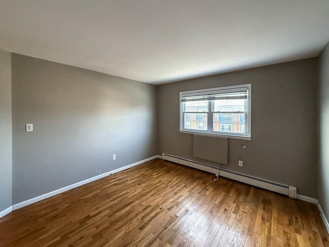 Building Photo - 513 AVENUE C