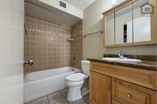 Building Photo - 3Bed/2Bath House at Baseline Rd/Rural Rd! Ready for Immediate Move-In! – NO HOA!