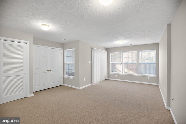 Building Photo - 9875 Decatur Rd