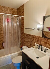 Building Photo - 1243 Brookside Dr