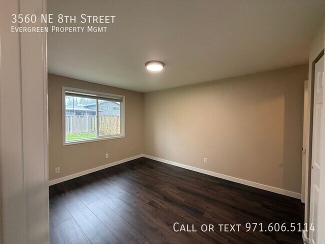 Building Photo - 3560 NE 8th St