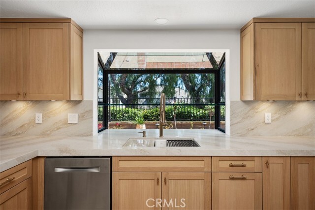 Building Photo - 28142 Ambar