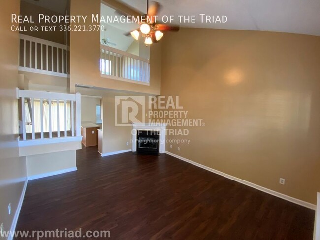 Building Photo - *Move In Special* $250 OFF MOVE IN SPECIAL...