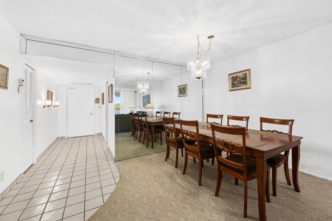 Building Photo - 3051 N Course Dr