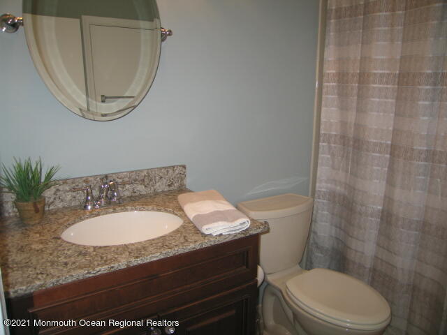 Building Photo - 90 Quince Ct