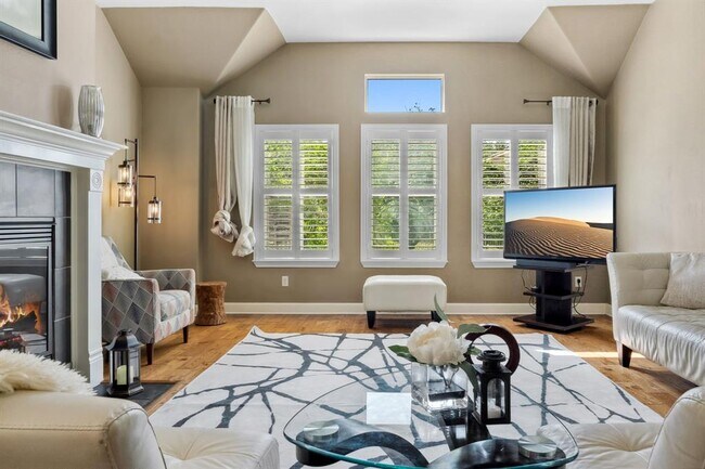 Building Photo - 36 Stone Terrace Dr