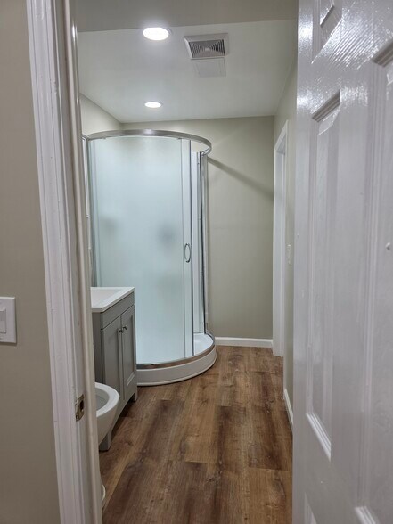 Building Photo - 2135 Masonwood Cir