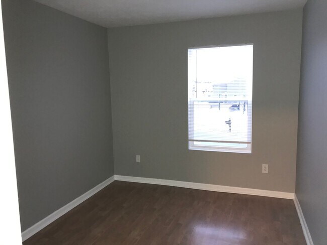 Building Photo - Lawrence Twp - 4 BR home