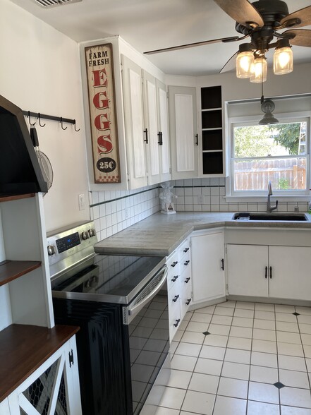 Building Photo - 76955 Indian Valley Rd