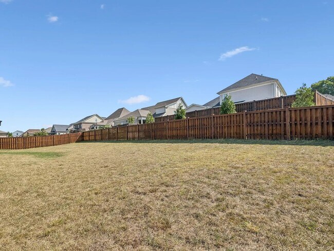 Building Photo - Fabulous 5BR Home in Thompsons Station