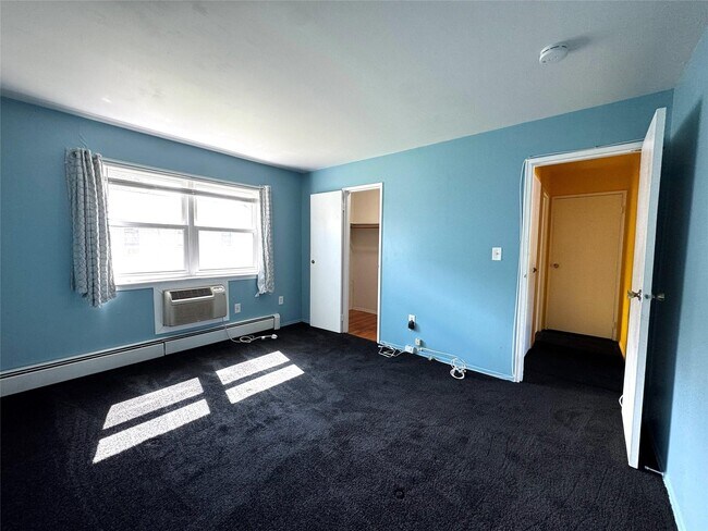 Building Photo - 250 Beechwood Ave