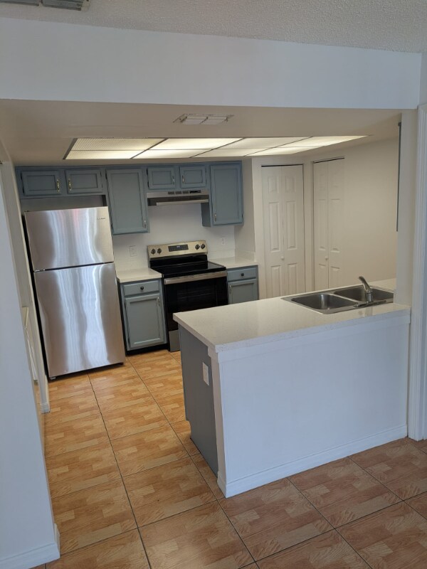 Building Photo - 4369 White Pine Ave