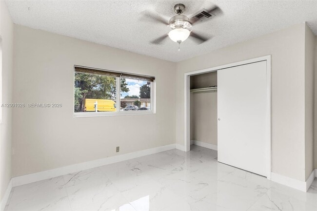 Building Photo - 310 SW 76th Ct