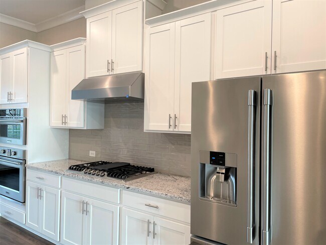 stove - 3779 Duke Center Way