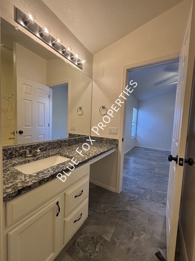 Building Photo - 13385 N Vistoso Bluff Pl