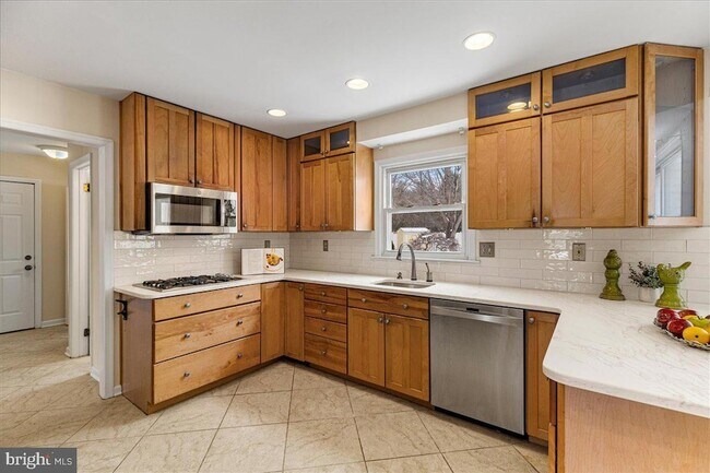 Building Photo - 27 Cartwright Dr