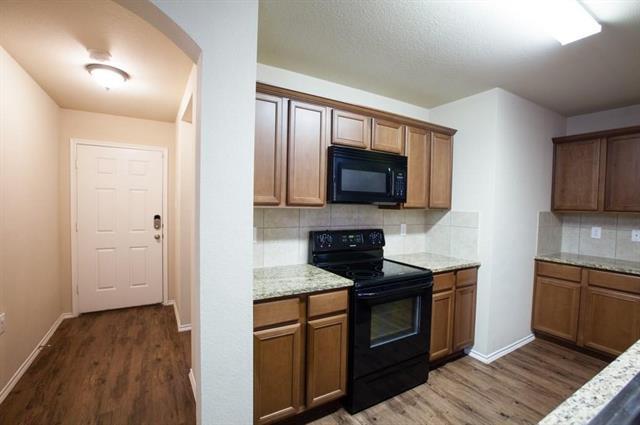 Building Photo - 2117 Shady Glen Trail