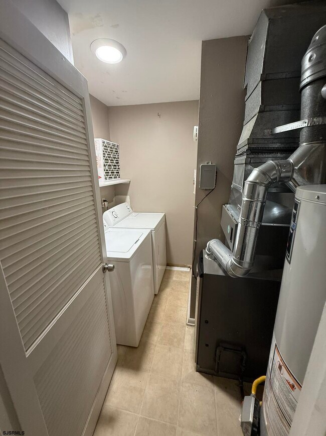 Building Photo - 25 Oyster Bay