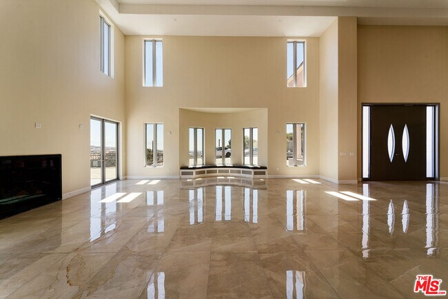 Building Photo - 11631 Poema Pl